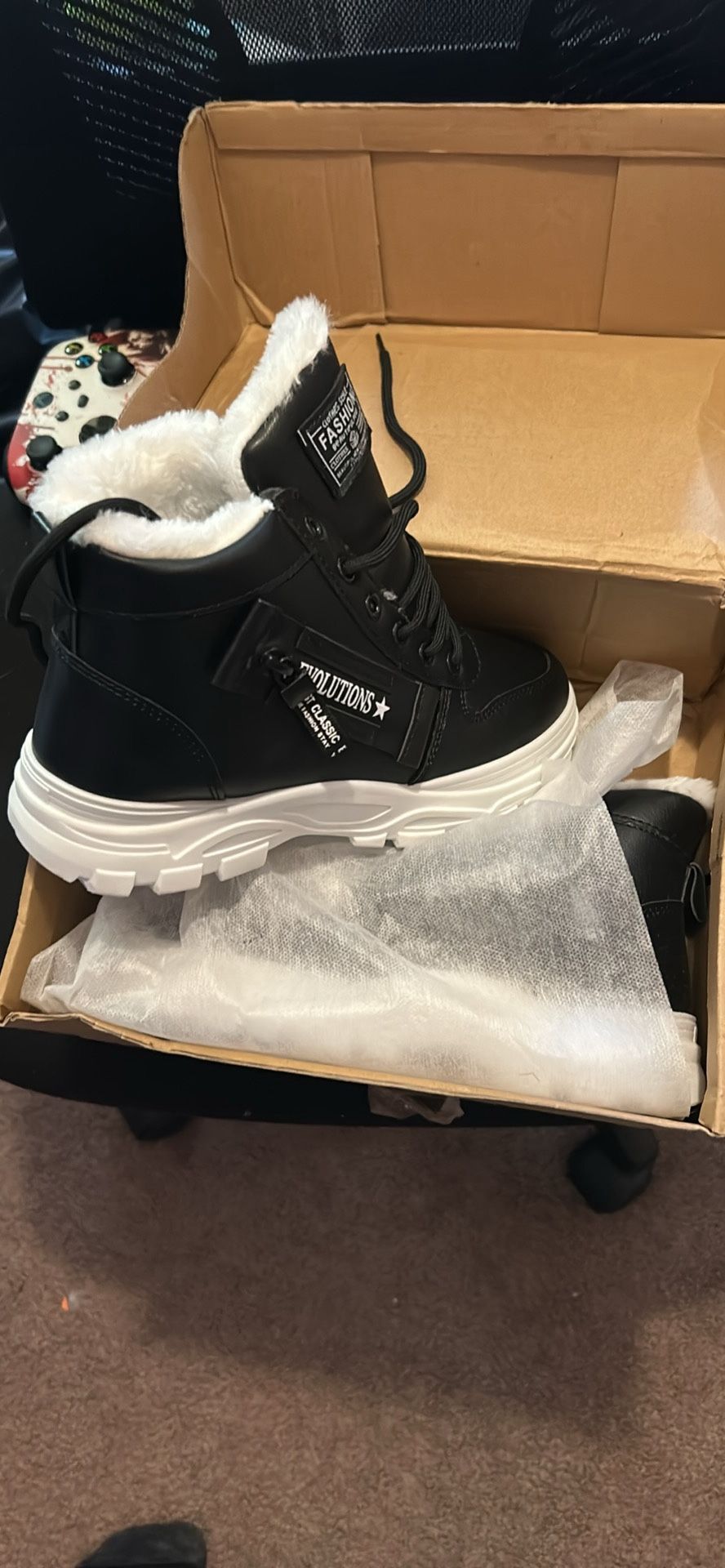 Brand New Evolution Warm Women Shoes 7.5/38