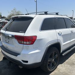 2013 JEEP GRAND CHEROKEE FOR PARTS 