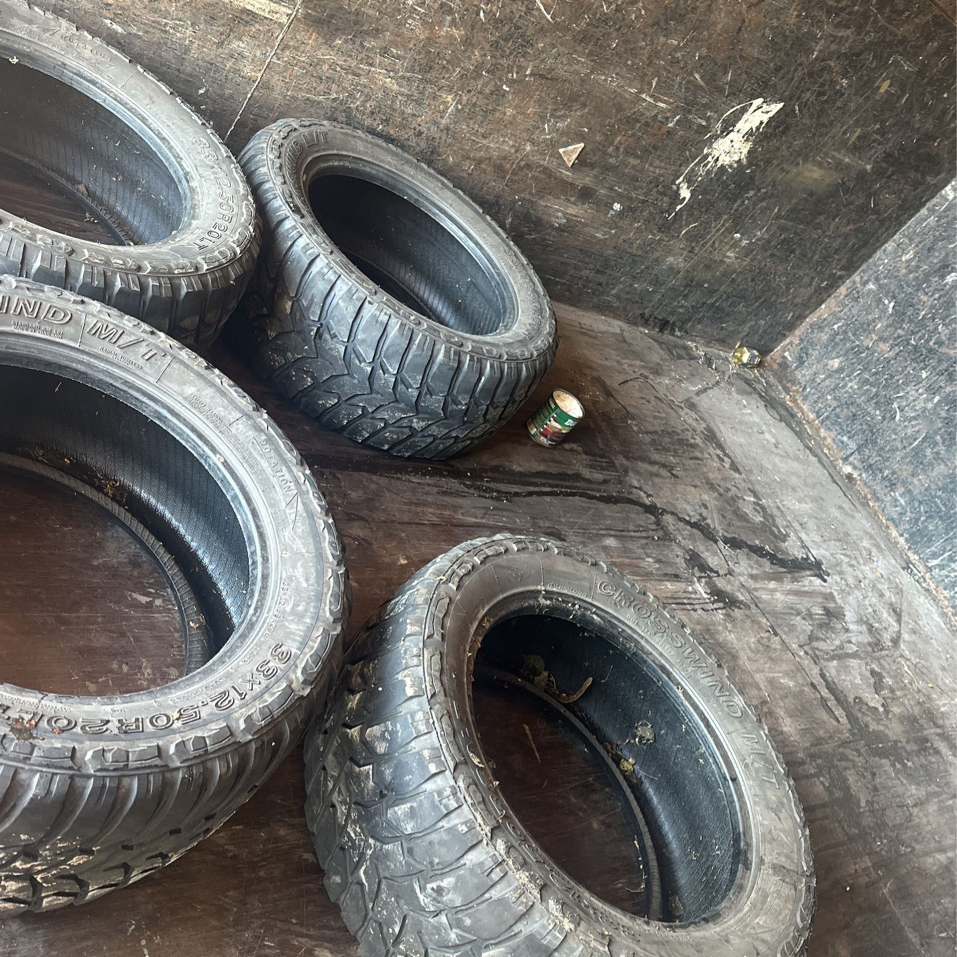 Tires 33x12.50R20 LT