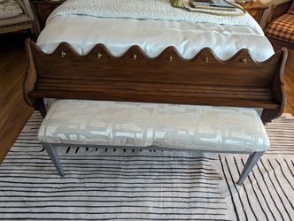 Thomasville Coat /Hat Rack Solid Wood