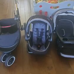 Baby Stroller Set And Bassinet
