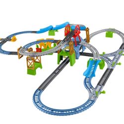 Thomas & Friends Trackmaster Percy 6 in 1 Motorized Train Percy