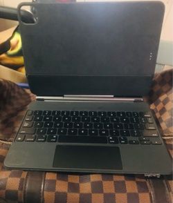 Apple Magicbook