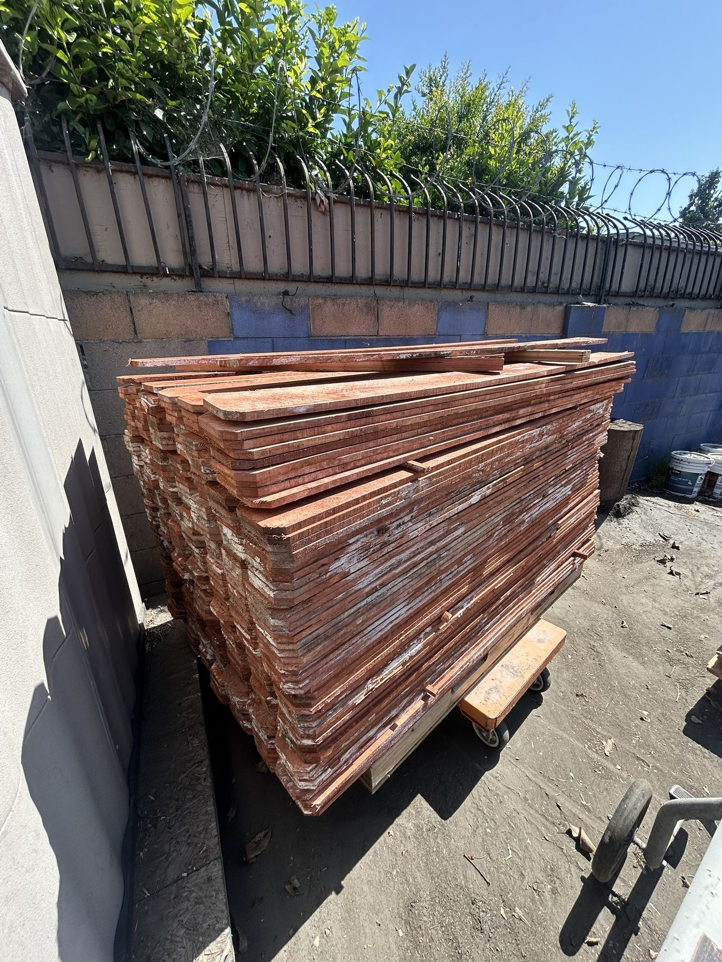 Red Wood Dog Ear Fence