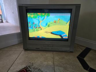 27" Panasonic CRT w/DVD