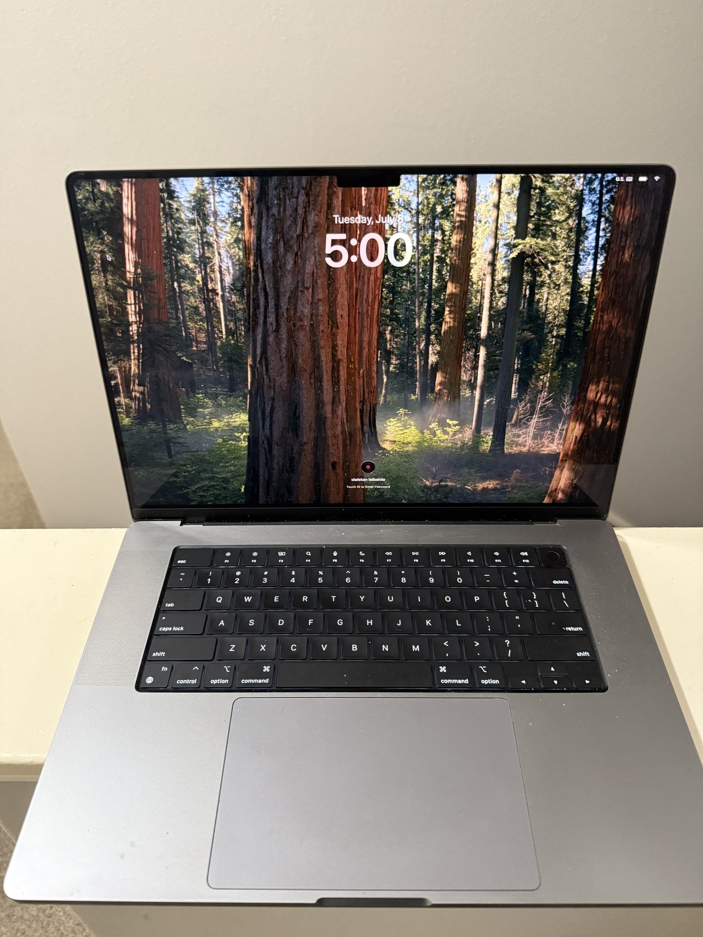 Apple MacBook Pro M1 Pro 16" 16GB 1TB SSD