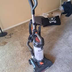Eureka Power Speed Vacuum With All Attachments