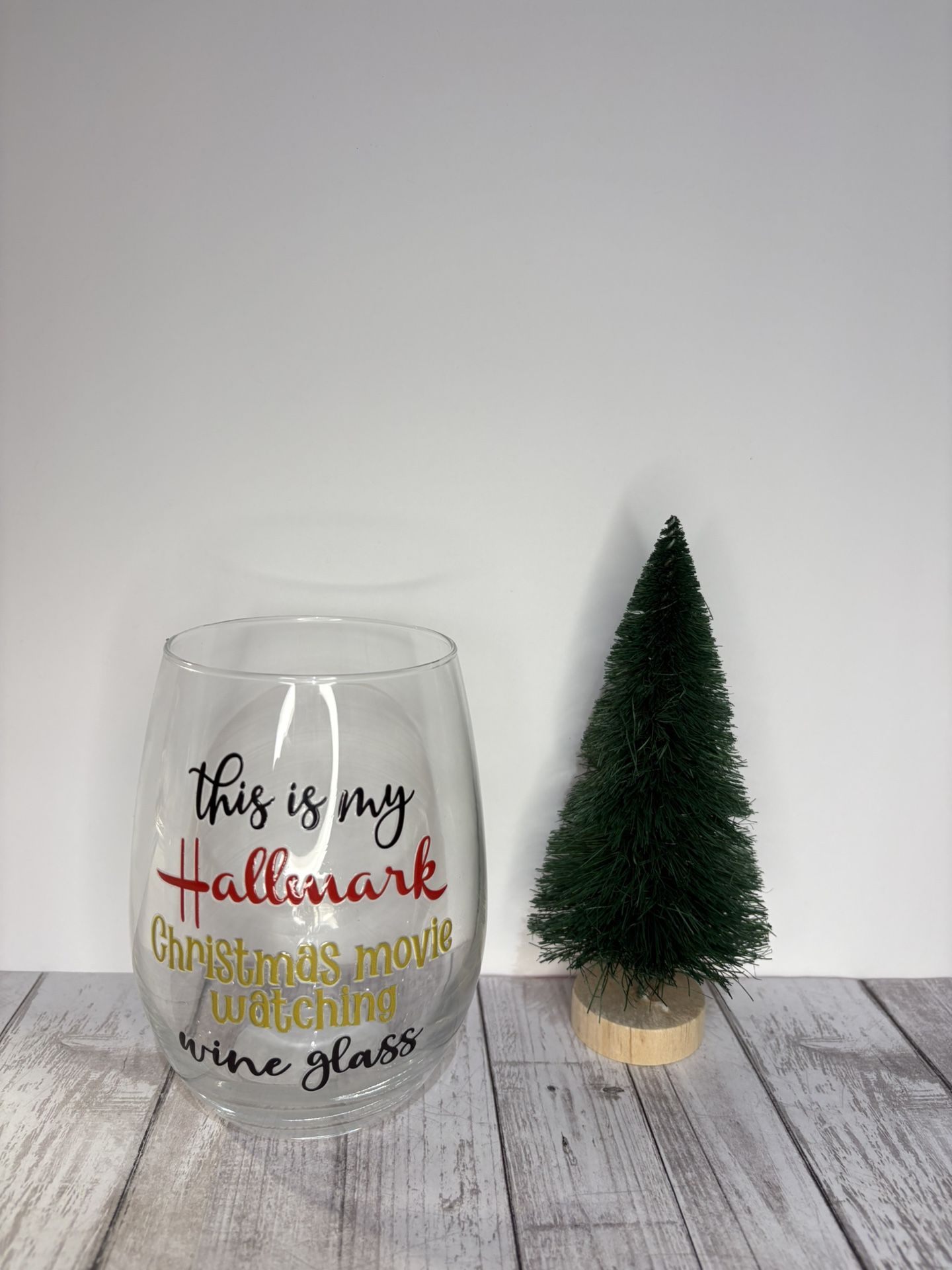 Holiday Wine Glass 