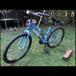 Used Like New Aero Ozone 500 Mountain Bike Tire Size 26 And 21 Speed for Sale in Garland TX OfferUp