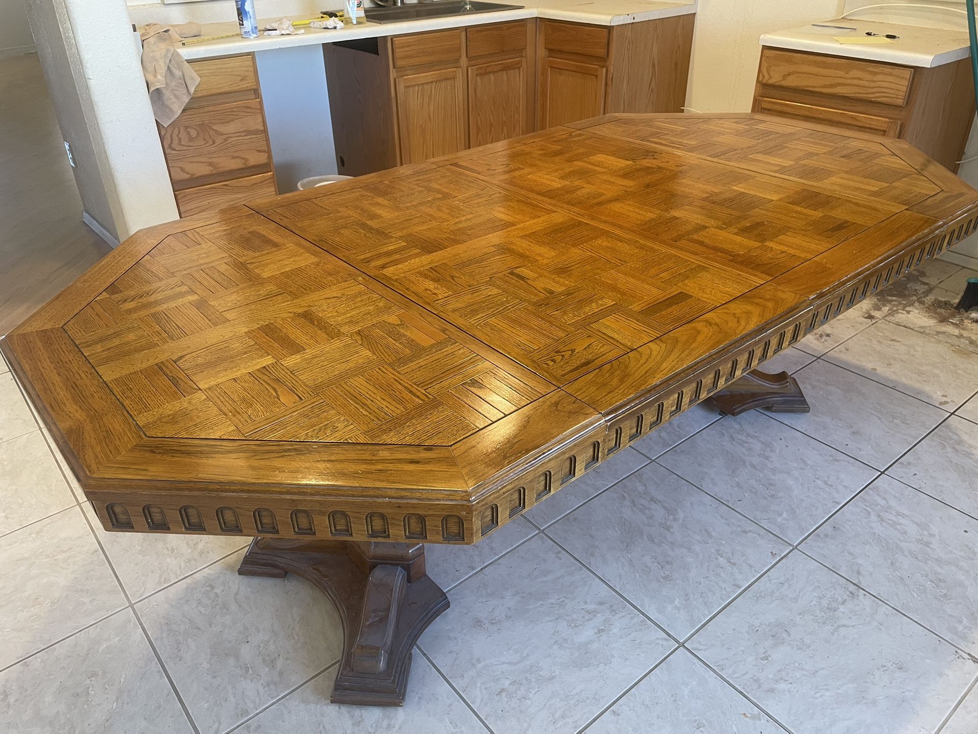 Quarter Sawn Oak Dining Table 2 Extra Leaves