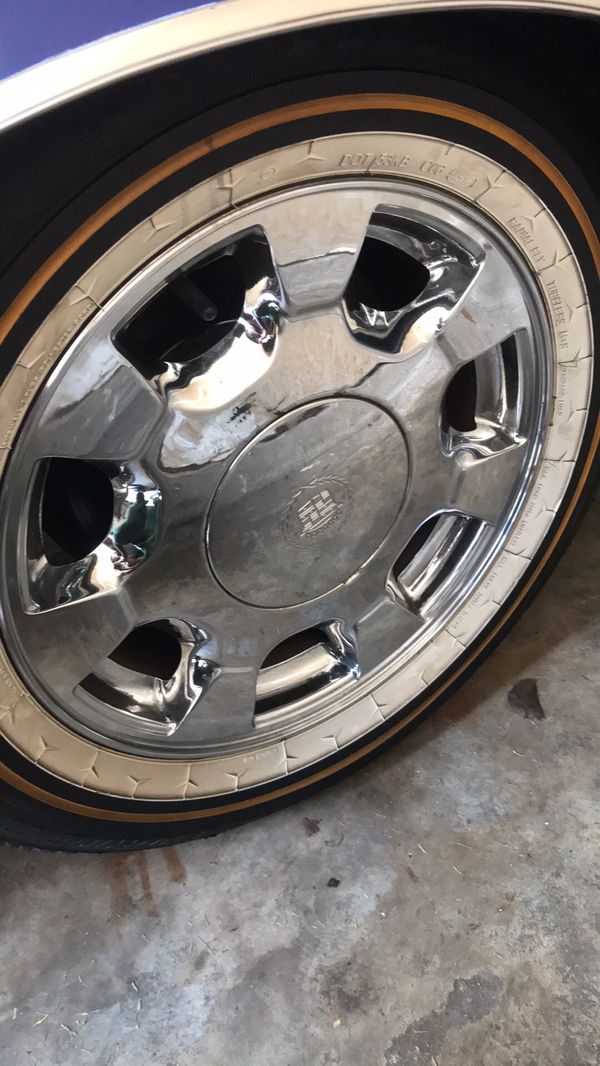 16” Cadillac Disc And Vogues for Sale in Humble, TX OfferUp