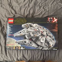 Millennium Falcon 