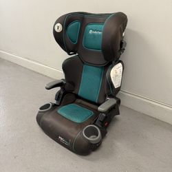 BABY TREND PROtect 2-in-1 Folding Booster Car Seat (Good condition) PICK UP IN CORNELIUS
