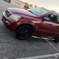 Kia Sorento 2005 Título Limpio Placas Al Corriente 144mil Millas Muy Buenas Condiciones No Fallas Mecánicas No Luces Del Check Engine Encendidas