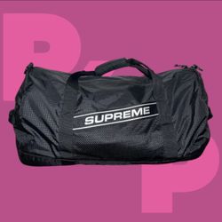 Supreme Logo Duffle Bag Black