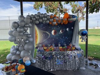 Solar system theme
