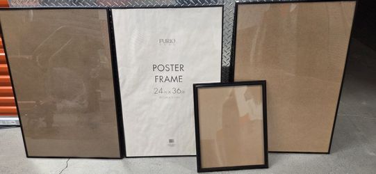 (4) POSTER FRAMES ... >> Used << (3) 36x24 and (1) 20x16