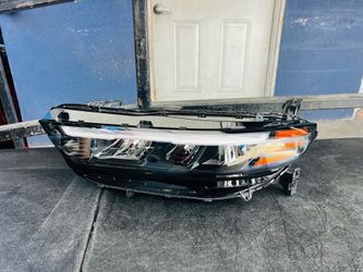Honda accord 2023-2025 left driver side headlight Oem