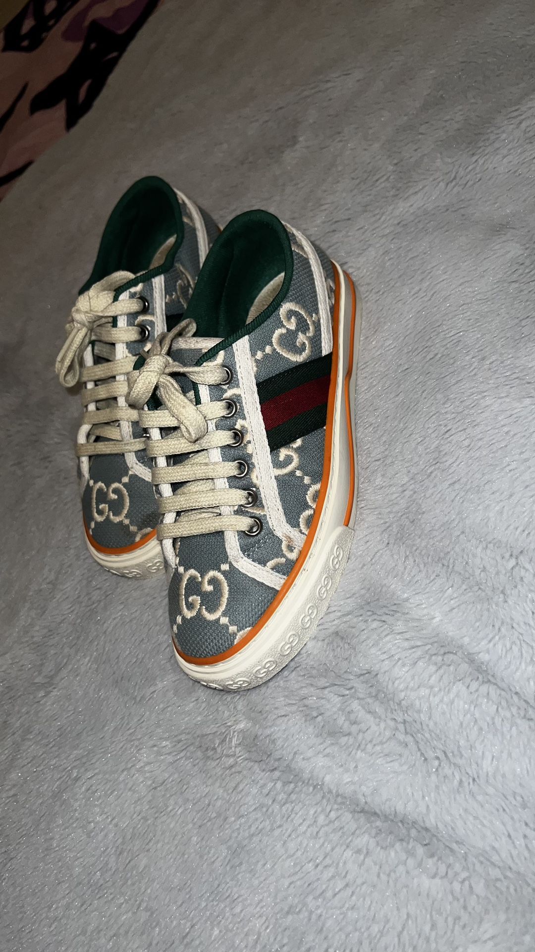 Selling Gucci Shoes Original Size 34