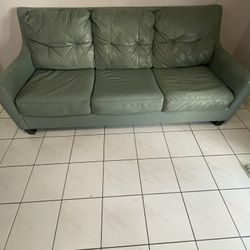 Pullout couch
