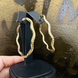 10k Twisted Medium Hoops 