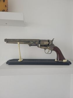 Engraved Colt Navy Revolver Replica on Display Stand