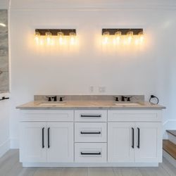 Shaker white / Bathroom Vanity at an affordable 