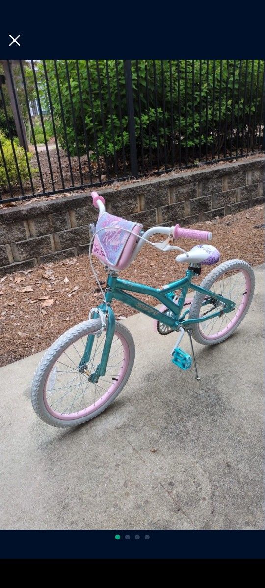 Huffy Too Fab 20 Inches Girls Bike With Adjustable Seat Height And Attached Pouch, With Helmet Like New Movie Out Sale