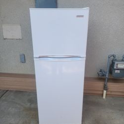 Refrigerador  Mediano De Dos Puertas 