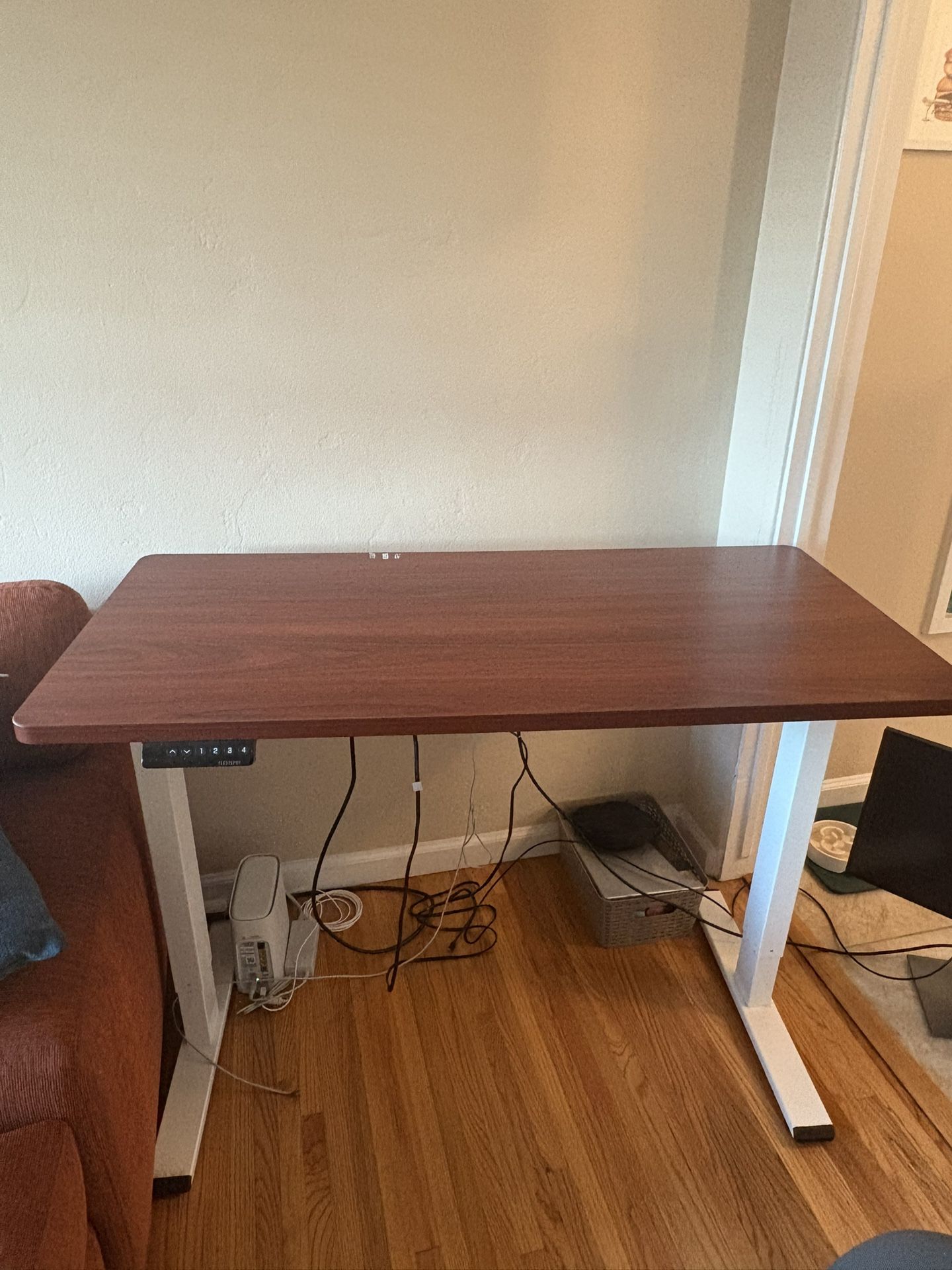 Adjustable Standing desk