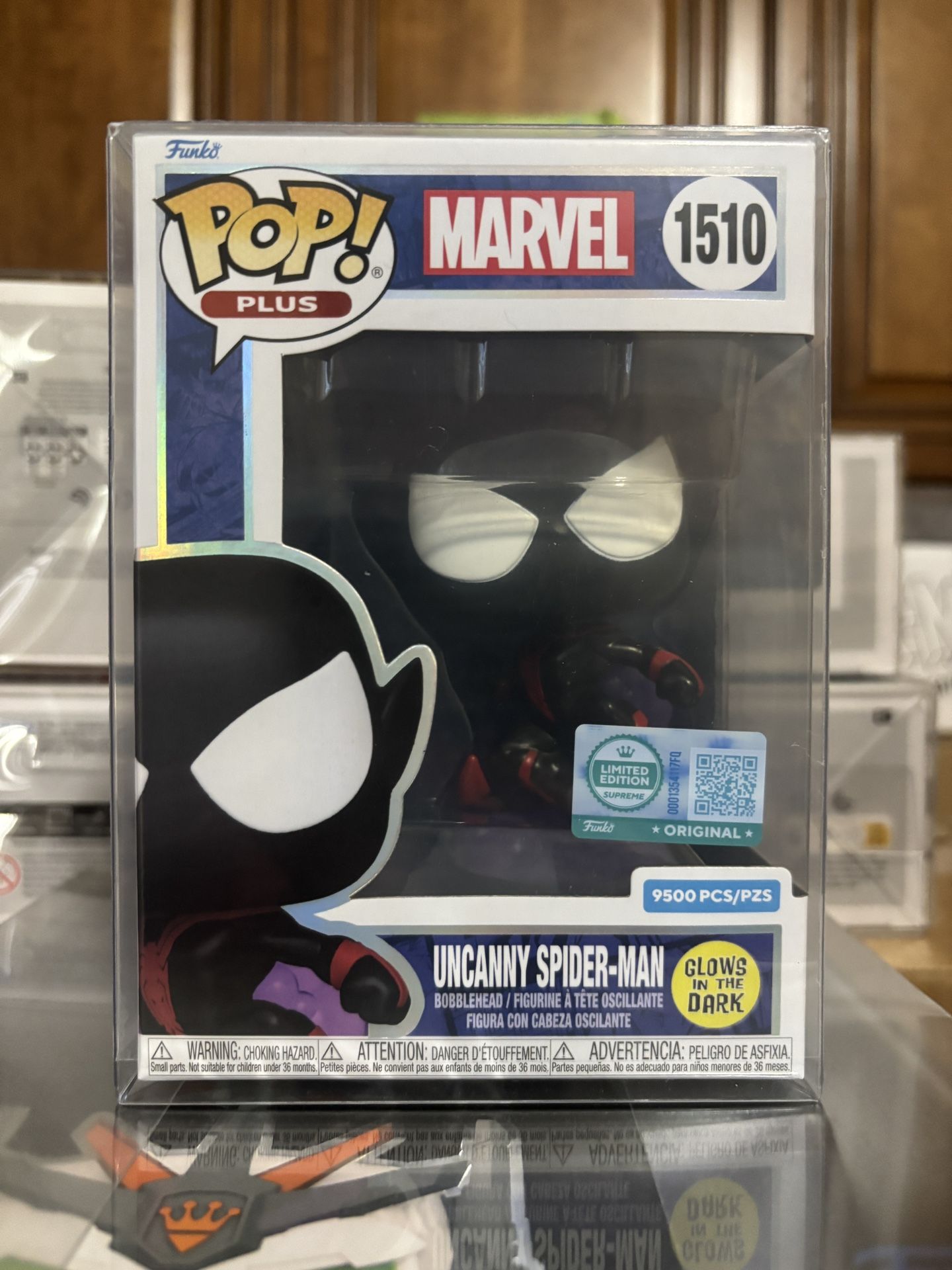 Funko Marvel Pop! Uncanny Spider-Man GITD 1510 Hot Topic Exc. LE 9500
