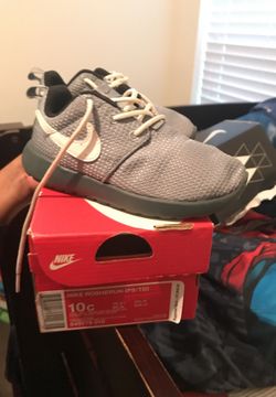 Kids roshe shoes