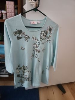 Light Blue Floral Sequin Top Size Small