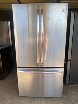 Refrigerator stainless
