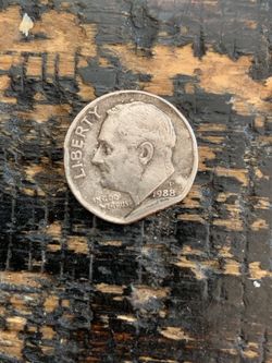 Found this 1988 dime let me know what you think before I post thanks