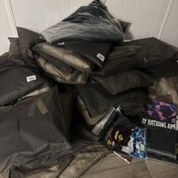 Essential Hoodies & Uncuffed Sweats