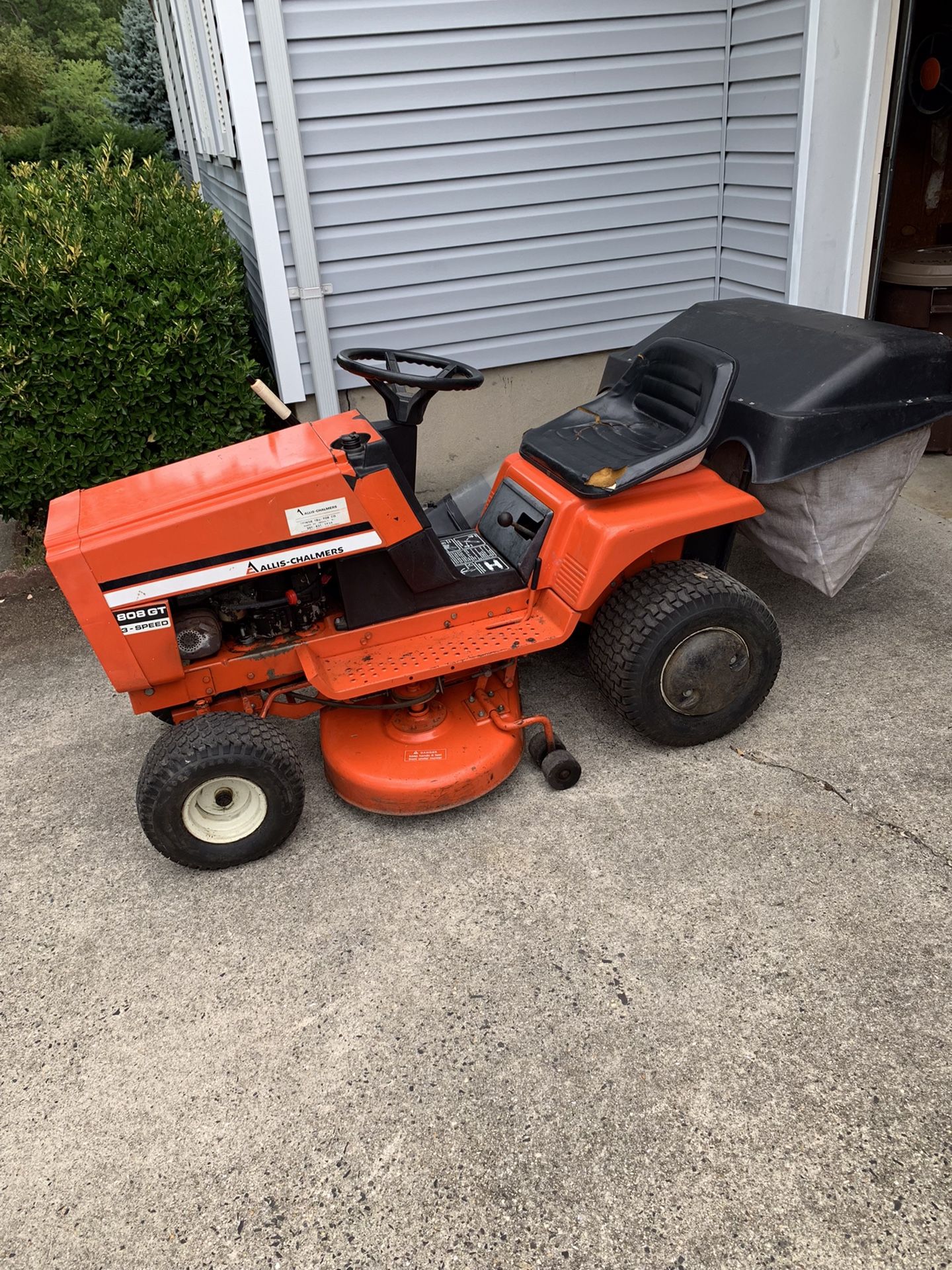 Tractor With Accessories 