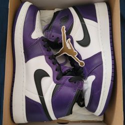 Jordan 1 Court Purple Size 6