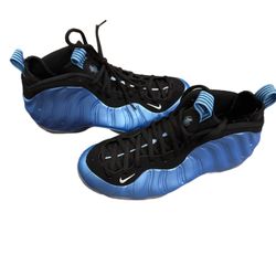 Never Worn University Blue Men’s Foam Posits