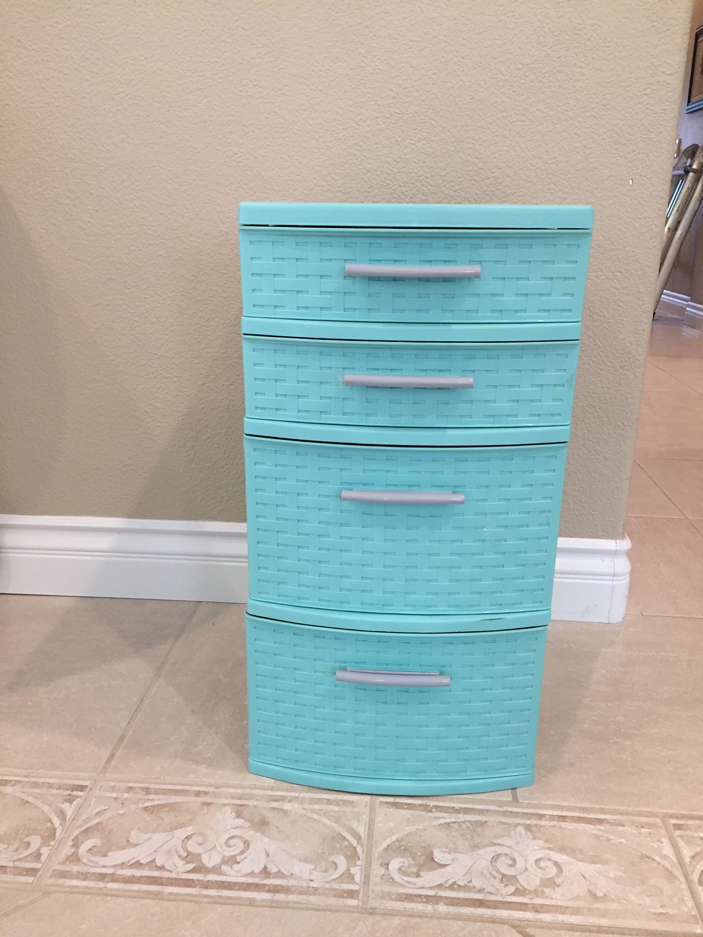 Plastic Drawer Organizer