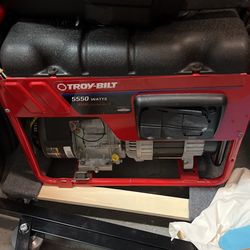 Troy-Bilt 5550 Watt Portable Gas Generator 8550 starting watts 10HP