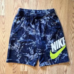 Boys Youth Large Nike Shorts