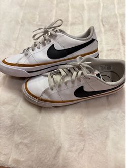 Used Nike Court Legacy Next Nature, youth 5.5