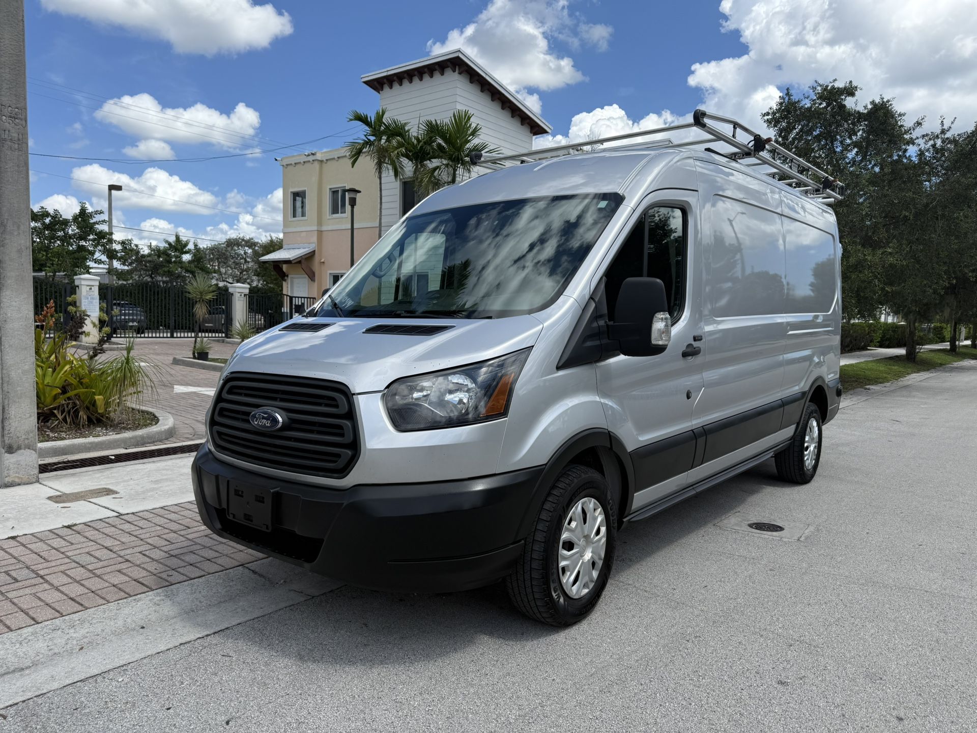 2019 Ford Transit-250