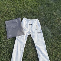 essential sweats size small