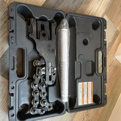 RIDGID 34403R Press Snap Soil Pipe Cutter Kit with Carrying Case, Heavy-Duty Chain Pipe Cutter for 1-1/2" to 4" No Hub and Service-Weight Soil Pipe