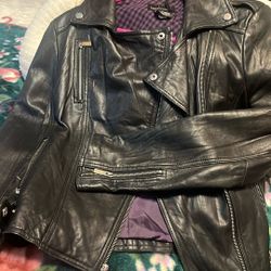Leather Ladies Jacket, Size Medium. Excellent Condition.
