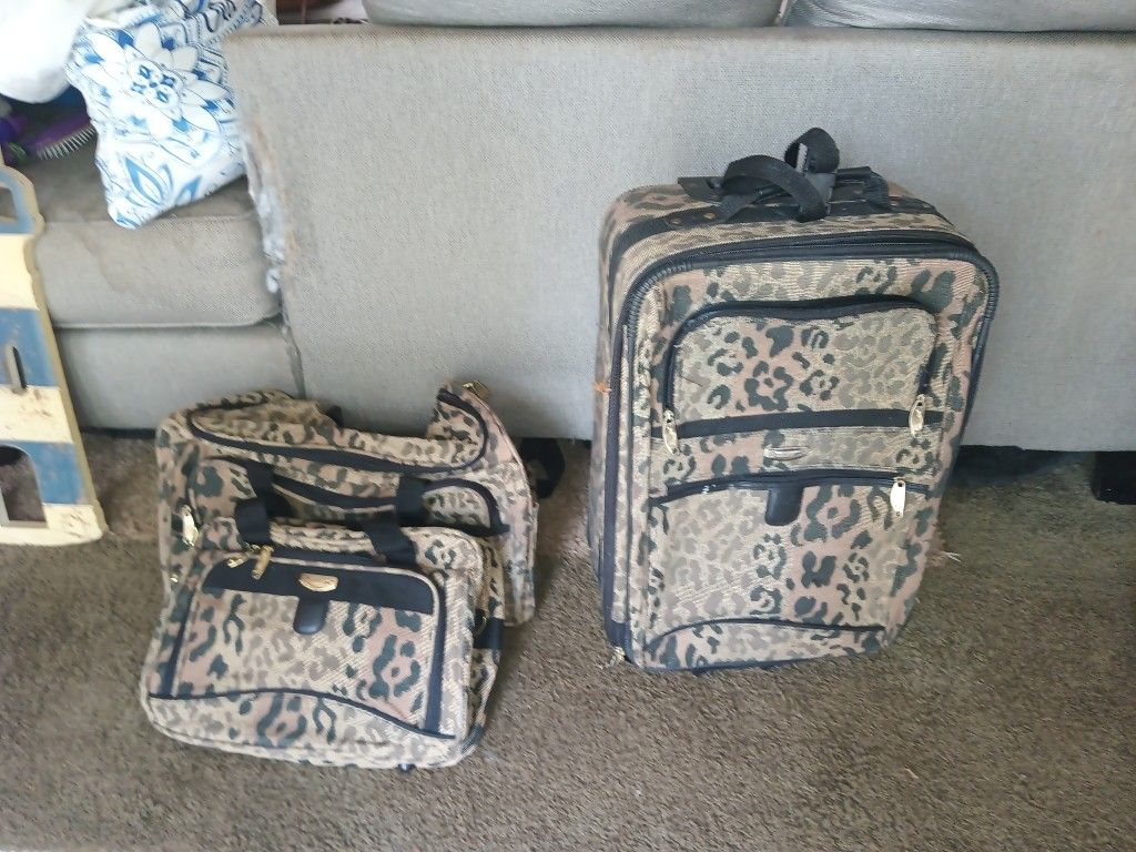 Leopard Print Set Of 3 Luggage Set
