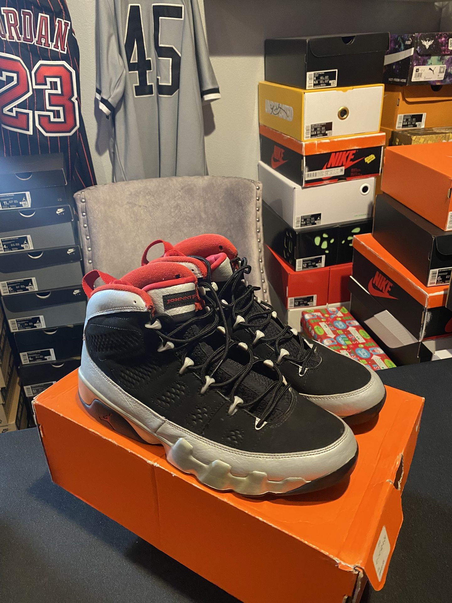 Jordan 9 Johnny Kilroy