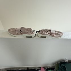 Nike Men’s Shows Size 13